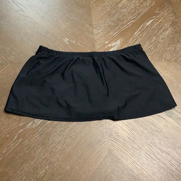 Tropical Escape black Bikini skirt - Picture 2 of 10